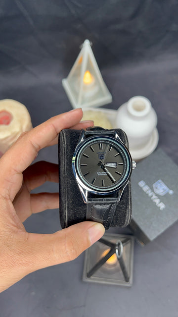 Tag Heuer--Lather strap....master lock